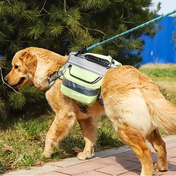 הכלב עצמי לובש את התרמיל וסט כתום אוכף תיק תרמיל לטיולים נסיעות קמפינג טיולי הליכה הכלב אוכף